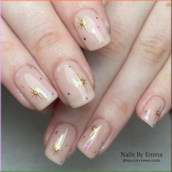 Chromatic_Star_Nails
