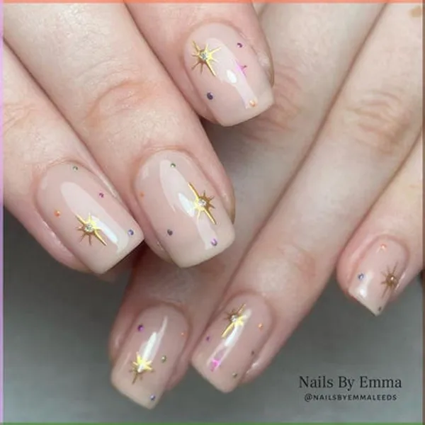 Chromatic_Star_Nails