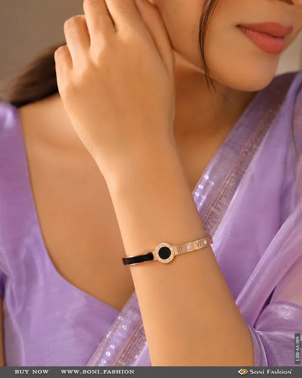 Roman_Number_With_Diamond_Gorgeous_Design_Rose_Gold_Bracelet_Style_Lbra098