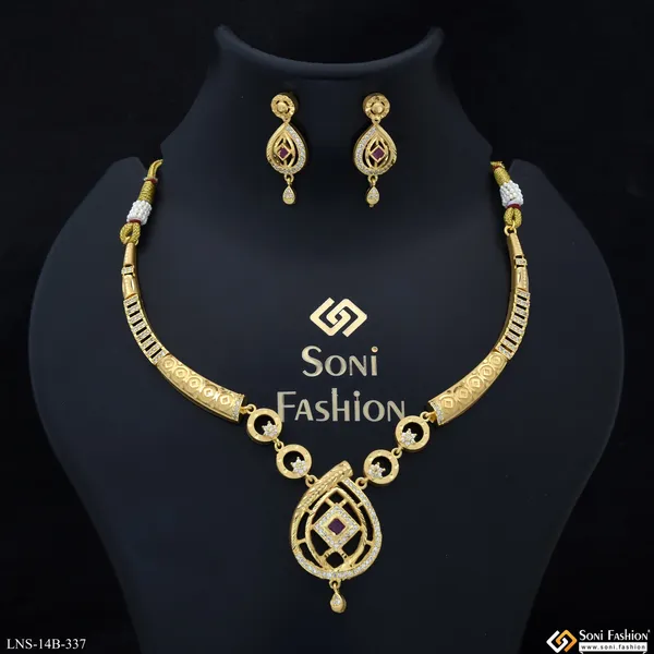 Sparkling_Design_Gold_Plated_Necklace_Set_For_Women_Style_B337