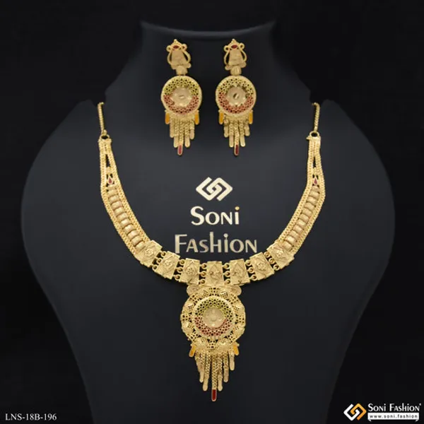 Dazzling_Design_Gold_Plated_Necklace_Set_For_Women_Style_B196