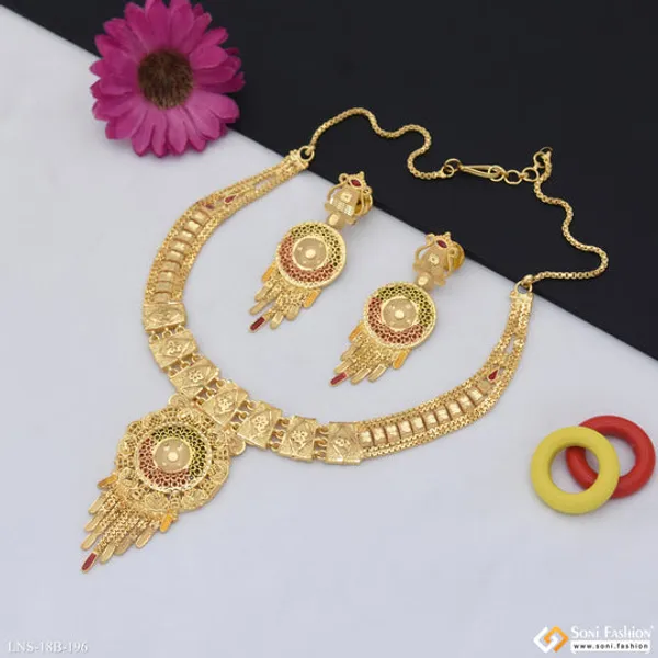 Dazzling_Design_Gold_Plated_Necklace_Set_For_Women_Style_B196