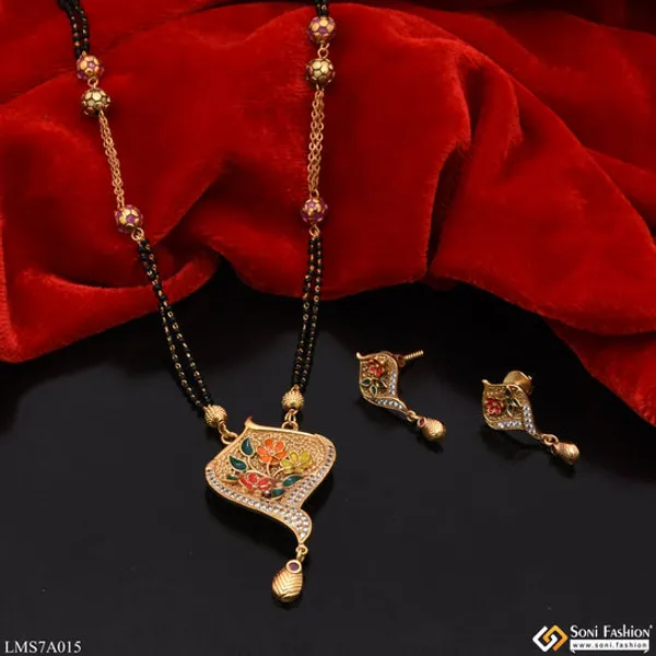 Flower_With_Diamond_Fashion_Forward_Gold_Plated_Mangalsutra_Set_For_Women_Style_Lmsa015