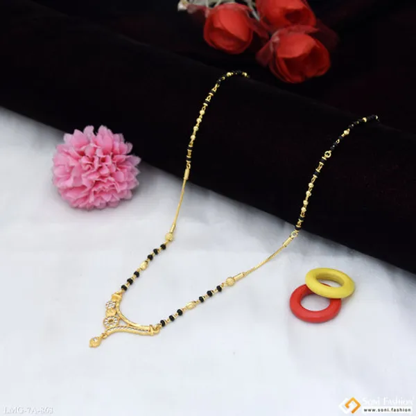 Chic_Design_Gold_Plated_Mangalsutra_For_Women_Style_A863