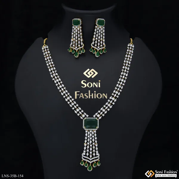 Green_Stone_New_Style_Gold_Plated_Diamond_Necklace_Set_For_Ladies_Style_B154