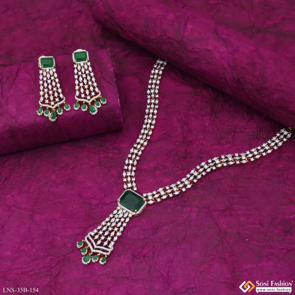 Green_Stone_New_Style_Gold_Plated_Diamond_Necklace_Set_For_Ladies_Style_B154