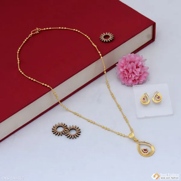 Fashionable_Gold_Plated_Necklace_Set_For_Women_Style_B367