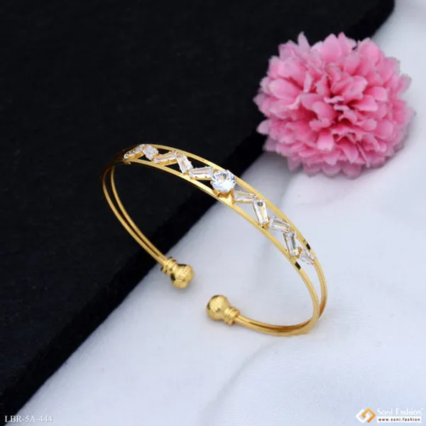 Beautiful_Design_Gold_Plated_Bracelet_For_Ladies_Style_A444