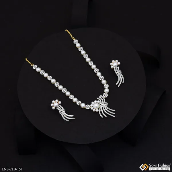 Radiant_Design_Gold_Plated_Diamond_Necklace_Set_For_Ladies_Style_B151