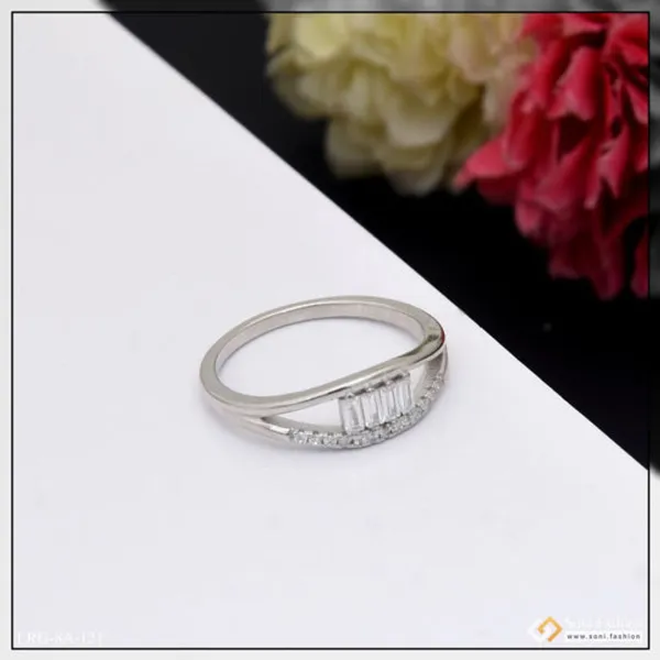 92_5_Sterling_Silver_With_Diamond_Decorative_Design_Ring_For_Ladies_Style_Lrg_121