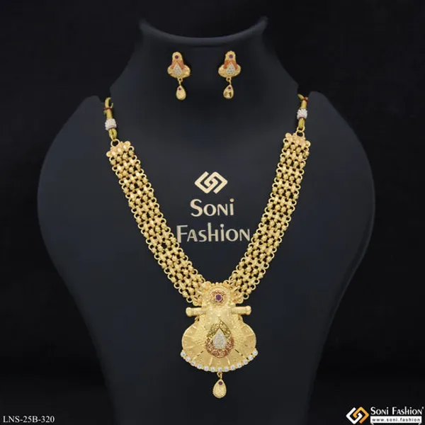 Glittering_Design_Gold_Plated_Necklace_Set_For_Women_Style_B320