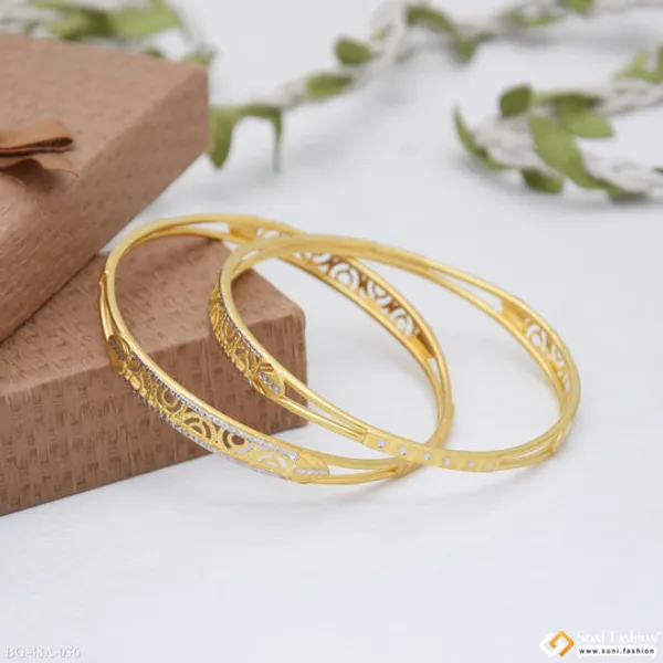 1_Gram_Gold_Plated_Glittering_Design_Bangles_For_Ladies_Style_A036