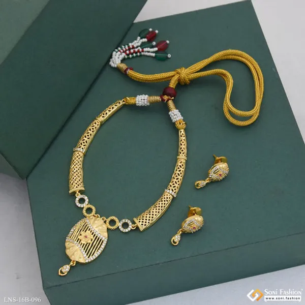 Eye_Catching_Design_Gold_Plated_Necklace_Set_For_Women_Style_B096