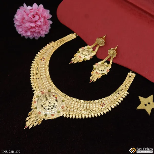 Glittering_Design_Gold_Plated_Necklace_Set_For_Women_Style_B379