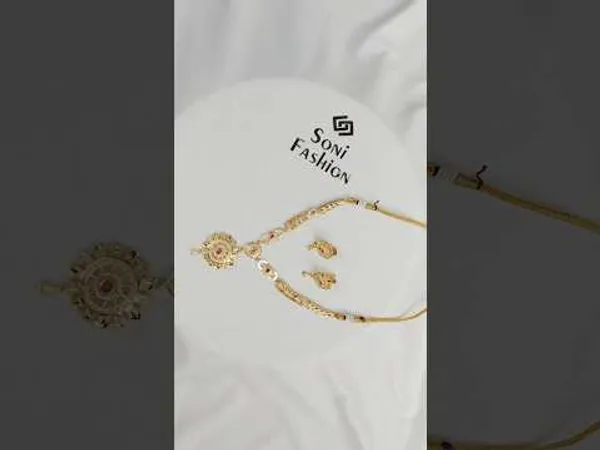 Brilliant_Design_Gold_Plated_Necklace_Set_For_Women_Style_B095