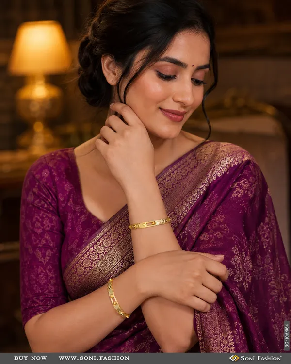 Cool_Design_Gold_Plated_Bangles_For_Women_Style_A064
