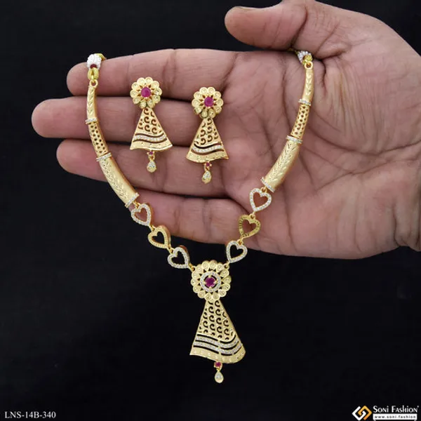 Fashionable_Gold_Plated_Necklace_Set_For_Women_Style_B340