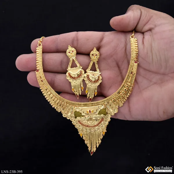 Sparkling_Design_Gold_Plated_Necklace_Set_For_Women_Style_B395