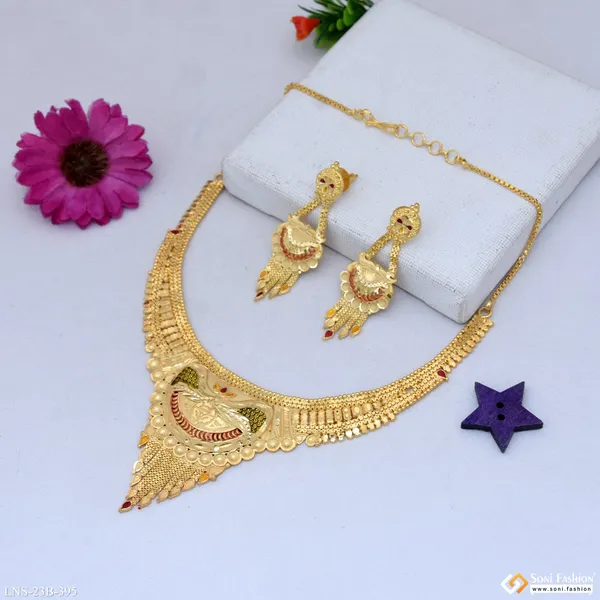 Sparkling_Design_Gold_Plated_Necklace_Set_For_Women_Style_B395