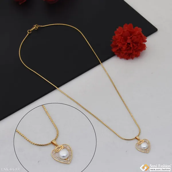 White_Bead_On_Heart_Shape_Pendant_With_Chain_For_Ladies_Style_A531