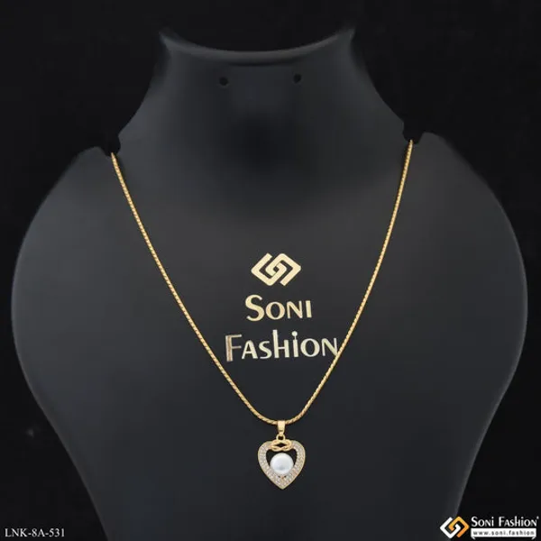 White_Bead_On_Heart_Shape_Pendant_With_Chain_For_Ladies_Style_A531