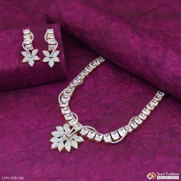 Stunning_Design_Gold_Plated_Diamond_Necklace_Set_For_Ladies_Style_B166