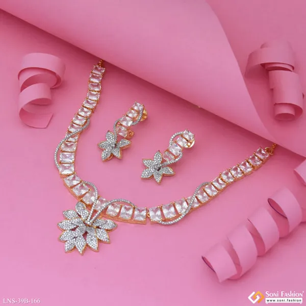 Stunning_Design_Gold_Plated_Diamond_Necklace_Set_For_Ladies_Style_B166