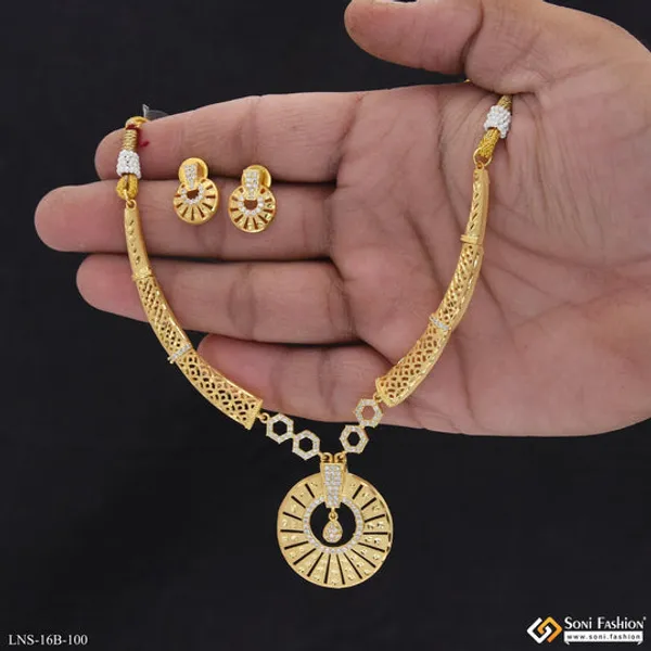 Fashionable_Gold_Plated_Necklace_Set_For_Women_Style_B100