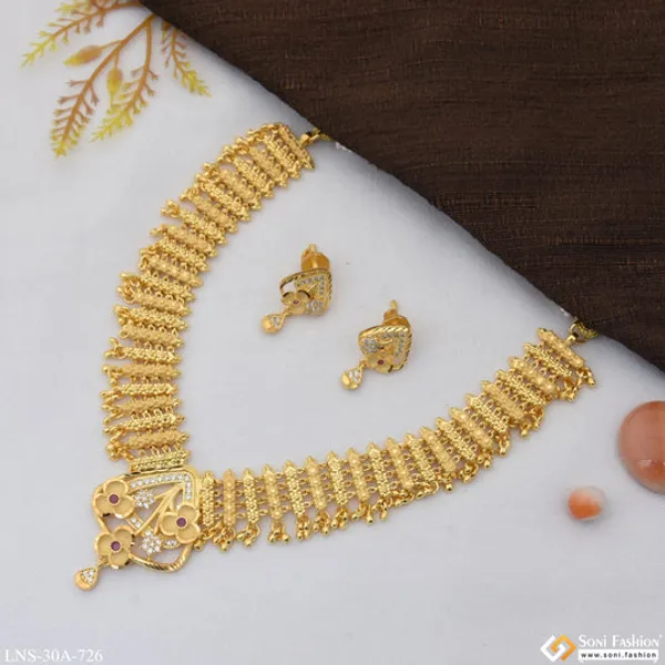Sparkling_Design_Funky_Design_Gold_Plated_Necklace_Set_For_Women_Style_A726