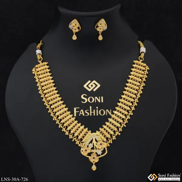 Sparkling_Design_Funky_Design_Gold_Plated_Necklace_Set_For_Women_Style_A726
