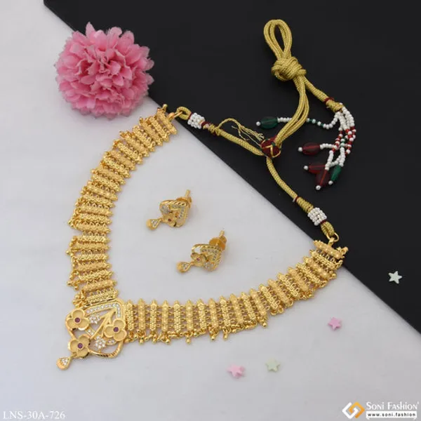 Sparkling_Design_Funky_Design_Gold_Plated_Necklace_Set_For_Women_Style_A726