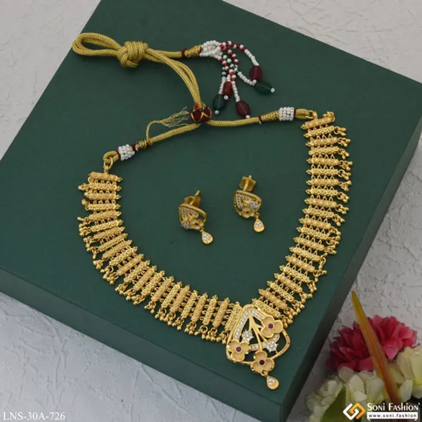 Sparkling_Design_Funky_Design_Gold_Plated_Necklace_Set_For_Women_Style_A726