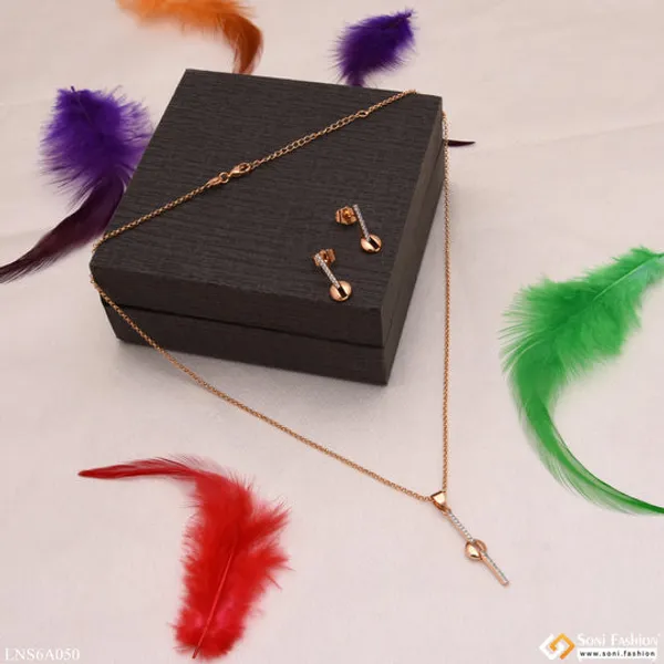 Cool_Design_With_Diamond_Golden_Color_Necklace_Set_For_Girls_Lady_Style_Lnsa050
