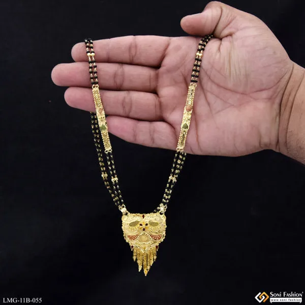 Glittering_Design_Gold_Plated_Mangalsutra_For_Women_Style_B055