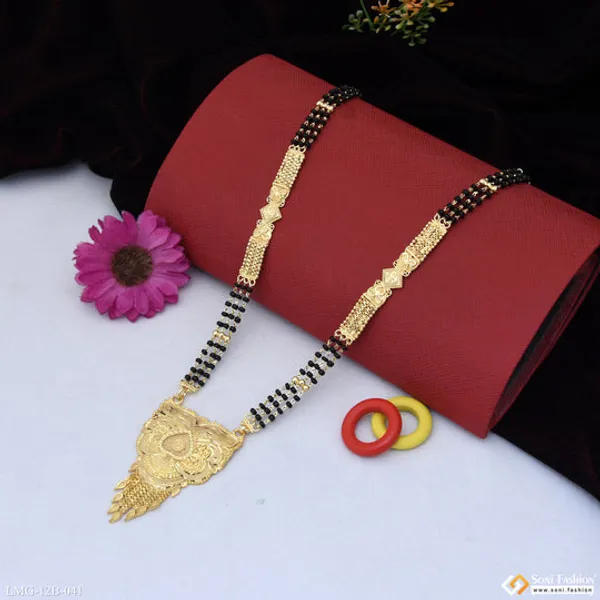 Chic_Design_Gold_Plated_Mangalsutra_For_Women_Style_B041