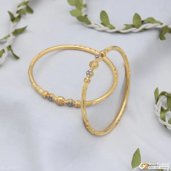 1_Gram_Gold_Plated_Dazzling_Design_Bangles_For_Women_Style_A044