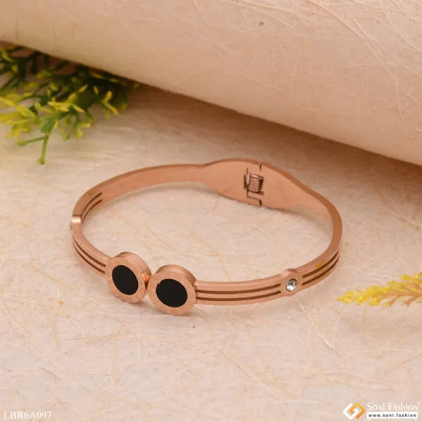 Roman_Number_With_Diamond_Stunning_Design_Rose_Gold_Bracelet_Style_Lbra097