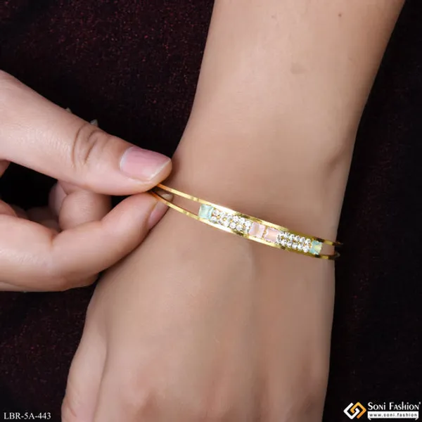 Fancy_Design_Gold_Plated_Bracelet_For_Women_Style_A443