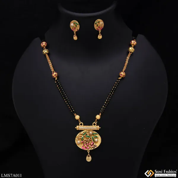 Glittering_Design_With_Diamond_Gold_Plated_Mangalsutra_Set_For_Women_Style_Lmsa011