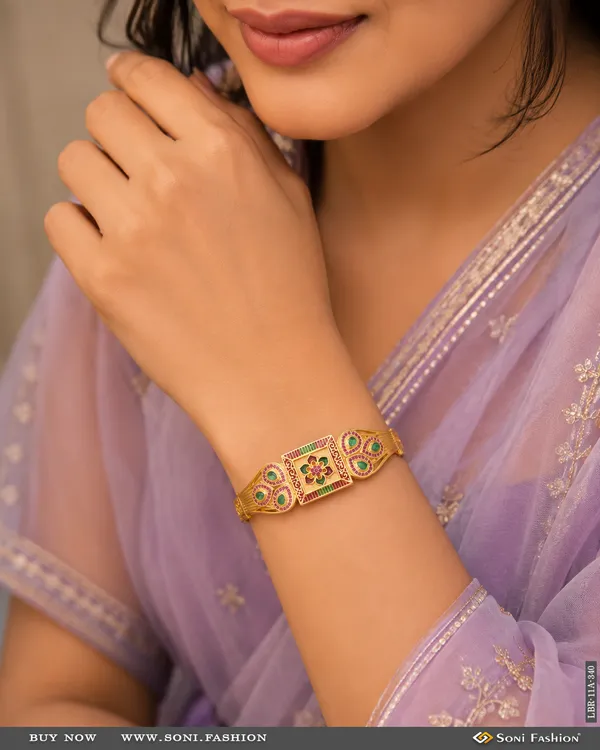 Beautiful_Design_Magnificent_Design_Gold_Plated_Bracelet_For_Women_Style_A340