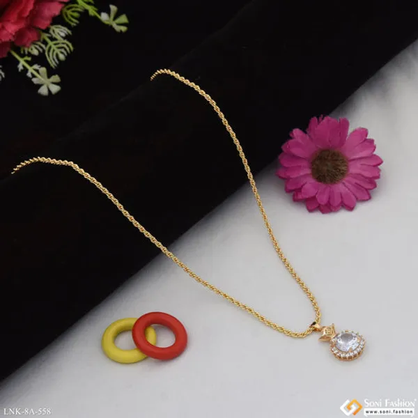 Eye_Catching_Design_Gold_Plated_Chain_Pendant_For_Ladies_Style_A558