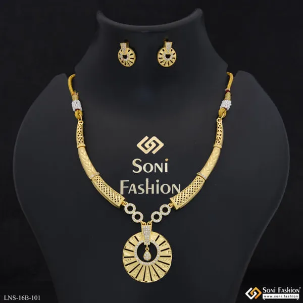 Stunning_Design_Gold_Plated_Necklace_Set_For_Women_Style_B101