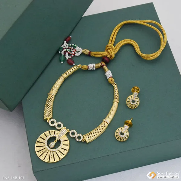 Stunning_Design_Gold_Plated_Necklace_Set_For_Women_Style_B101