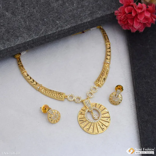 Stunning_Design_Gold_Plated_Necklace_Set_For_Women_Style_B101