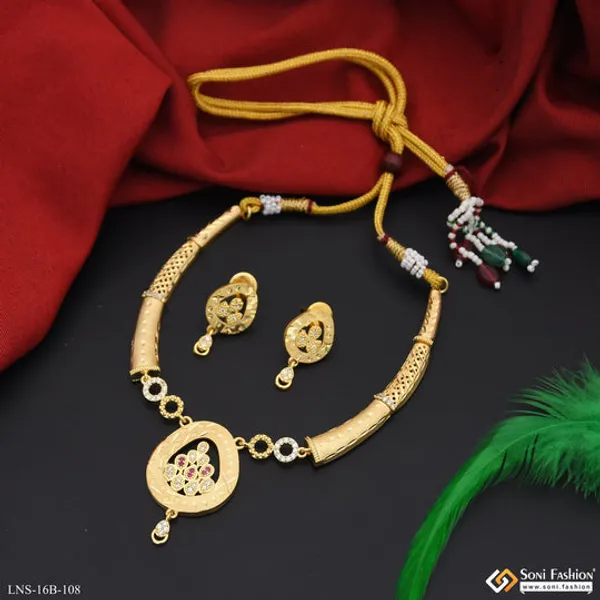Finely_Detailed_Gold_Plated_Necklace_Set_For_Women_Style_B108