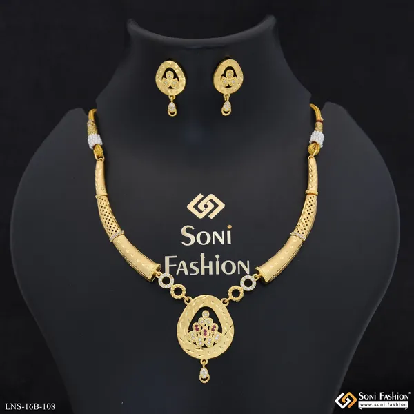 Finely_Detailed_Gold_Plated_Necklace_Set_For_Women_Style_B108