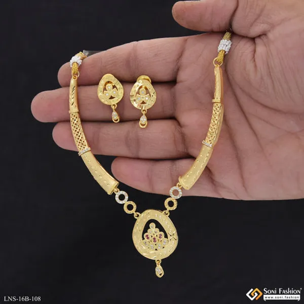 Finely_Detailed_Gold_Plated_Necklace_Set_For_Women_Style_B108