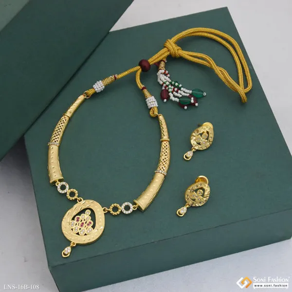 Finely_Detailed_Gold_Plated_Necklace_Set_For_Women_Style_B108