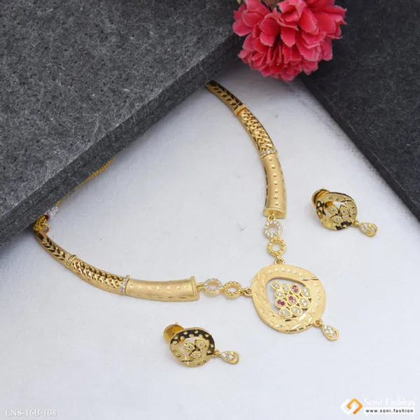 Finely_Detailed_Gold_Plated_Necklace_Set_For_Women_Style_B108