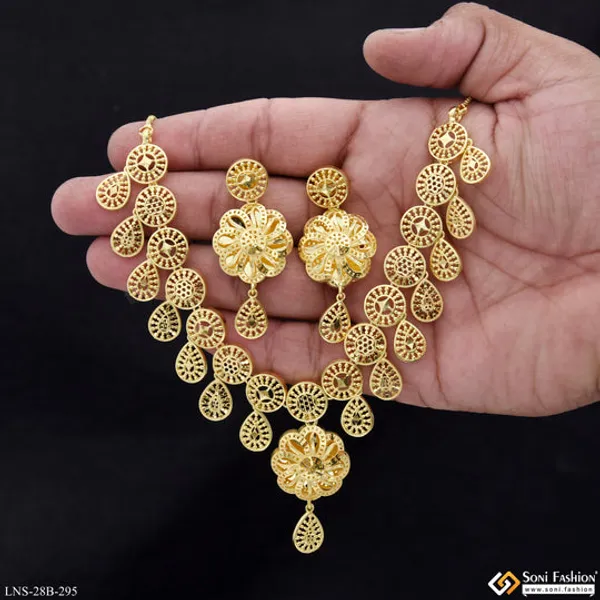 1_Gram_Gold_Plated_Designer_Necklace_Set_For_Women_Style_B295